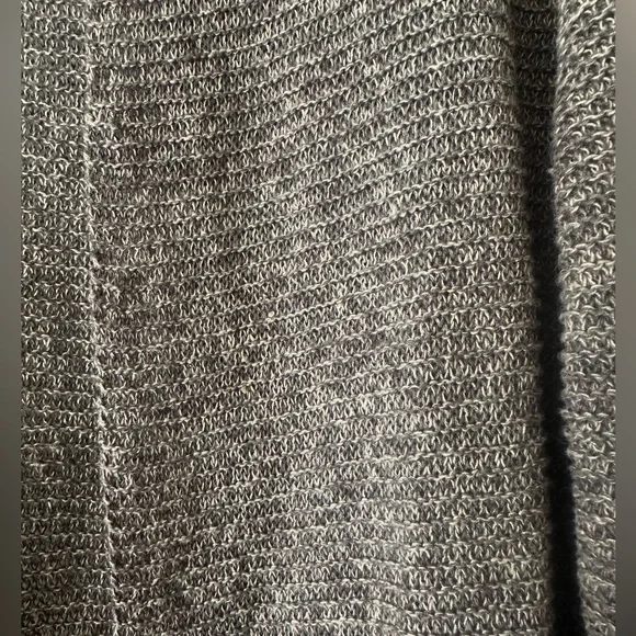 Eileen Fisher tan long cardigan, 100% linen, size large - Picture 5 of 6